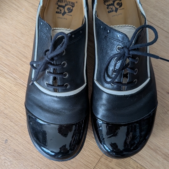 John Fluevog Darby Shoes - Picture 2 of 7